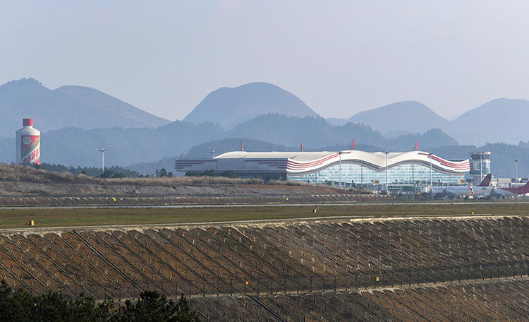 茅台机场最新图片展示，现代化交通枢纽的魅力与风采实拍图欣赏